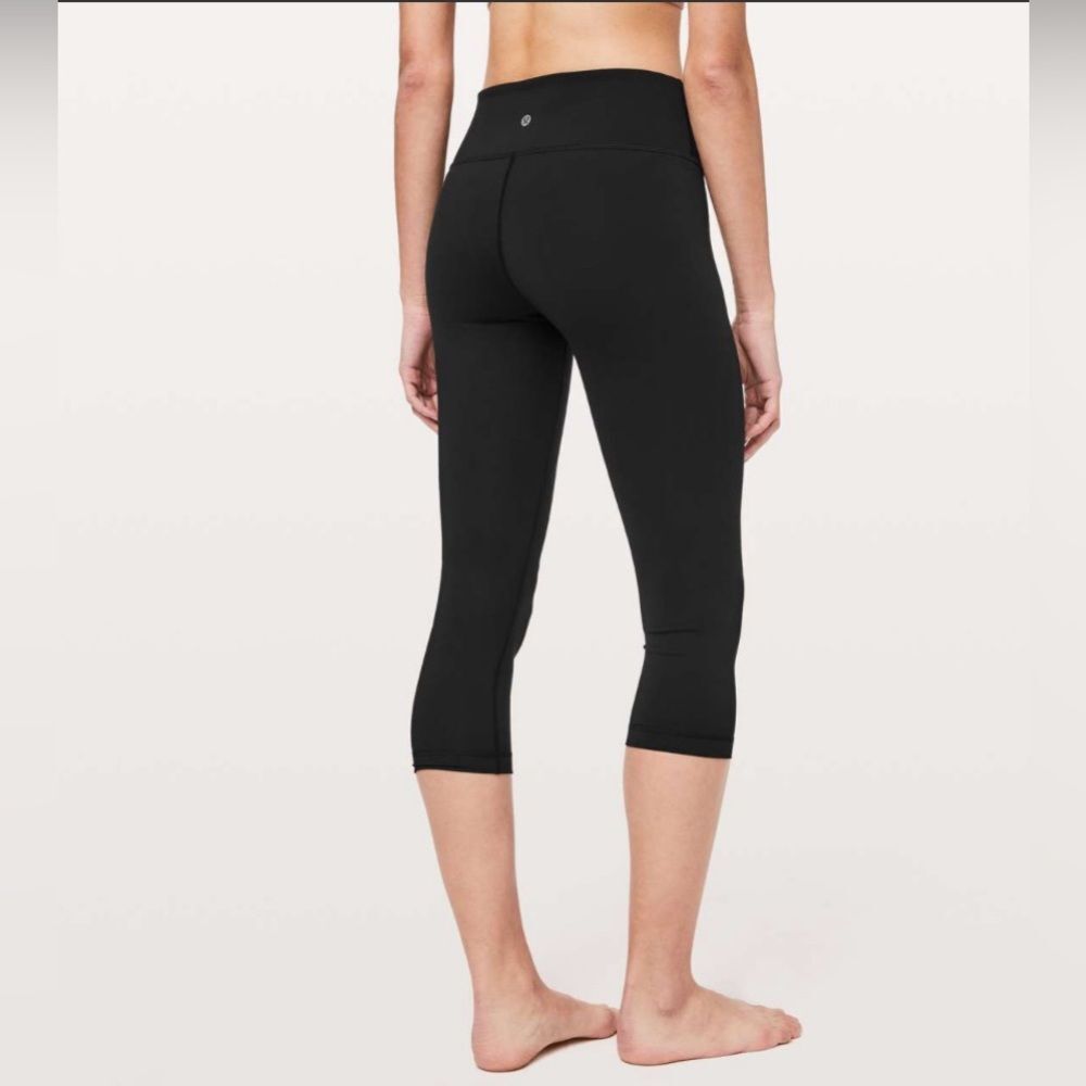 Lululemon cropped black leggings size 8